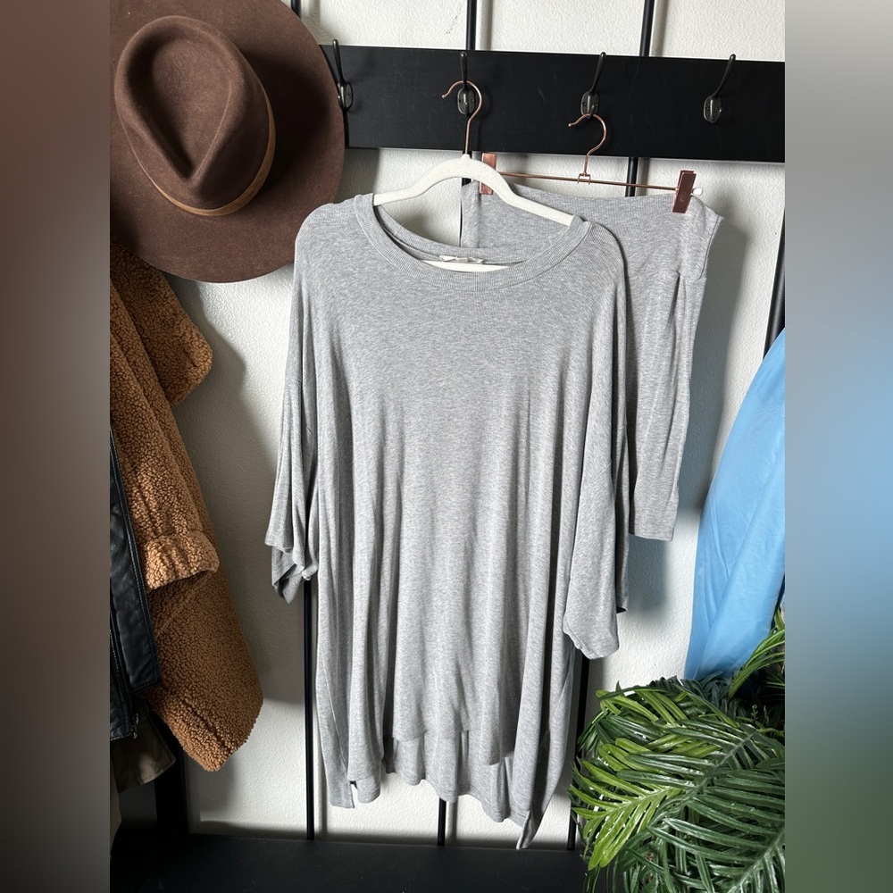 The Foxy Kind grey stretch ribbed bike shorts & oversized T-shirt matching set